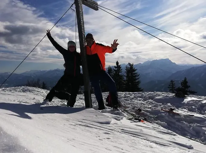 Hostel Zickerreith Almhutte